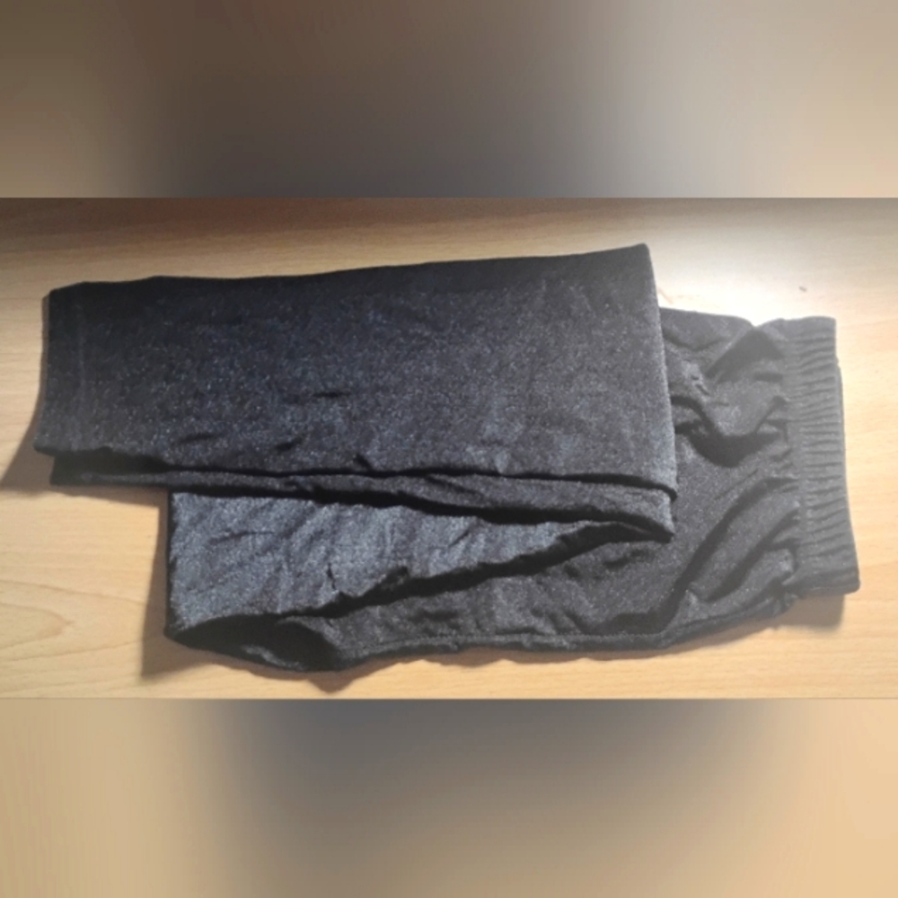 NEW , NEVER WEAR UNISEX Black HIGH CHINE Leggings